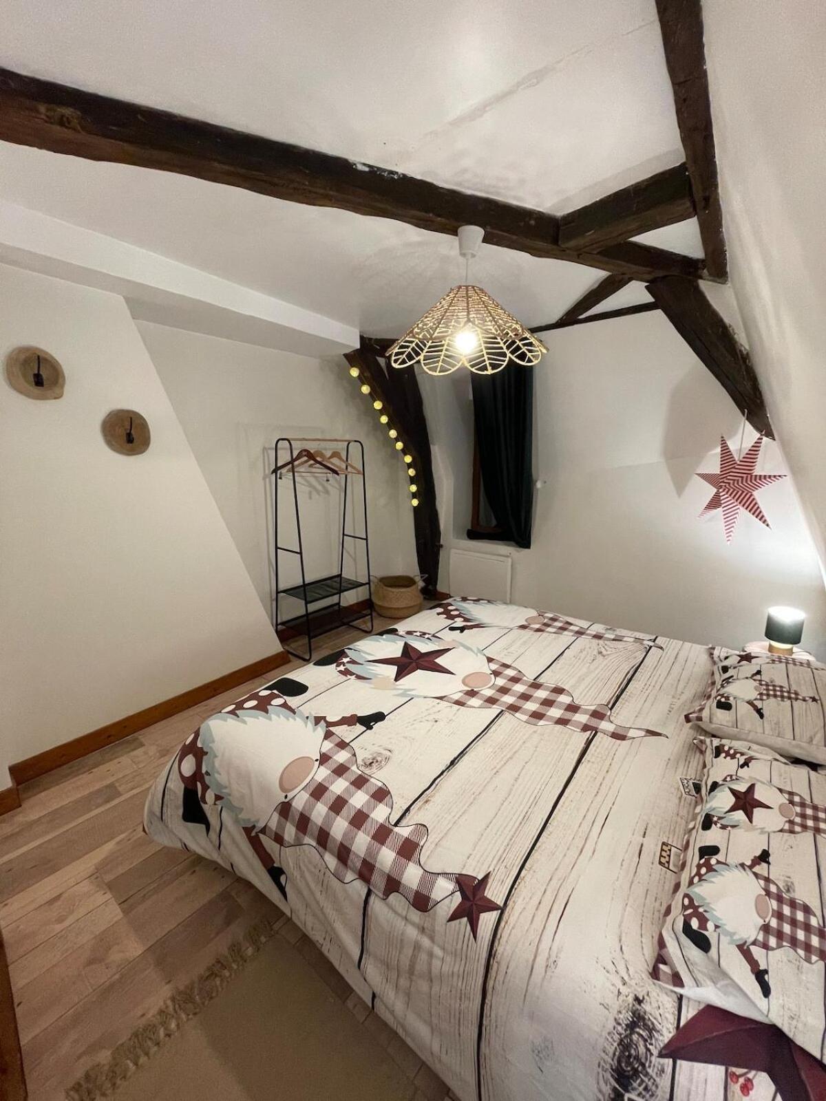 "La Petite Maison" Triplex Au Centre Ville - Les Terres Du Roy Avallon Ngoại thất bức ảnh